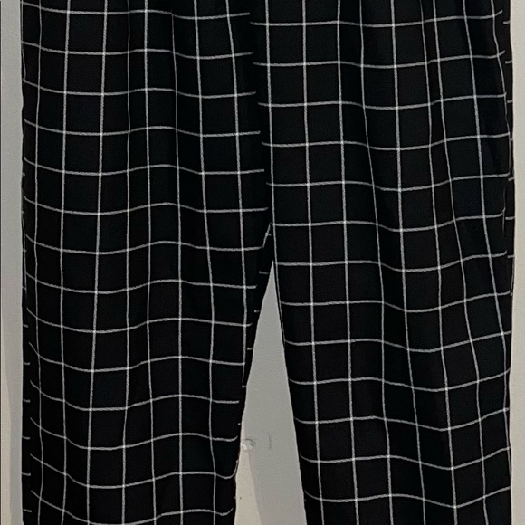 Zara Black & White Plaid Jogger Pants Women’s 13-14 Cropped PocketDrawstring. - Picture 8 of 9